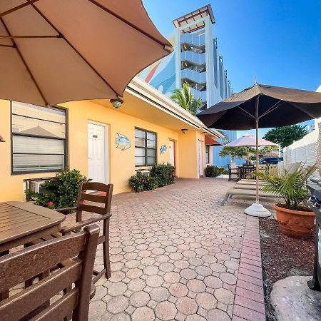 Greniers Hotell Hollywood Exteriör bild